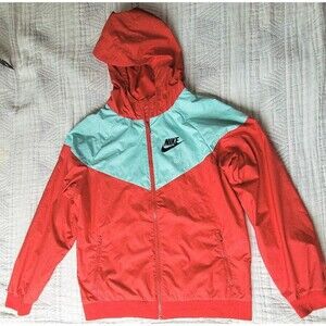 Nike jacket youth size XL GUC